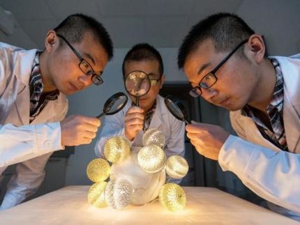 A super resolution view of chemical reactions