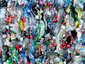 Neste aiming to use waste plastic as a raw material for fuels and plastics