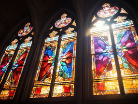 X-rays reveal how glasses lose their stability