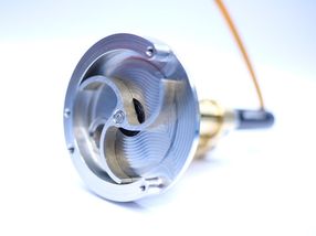 Measuring particle size distribution during the grinding process