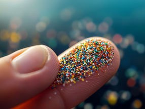 Removing microplastics with engineered bacteria