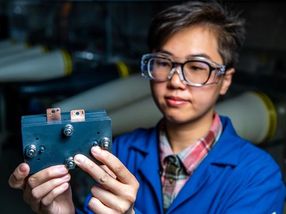Mini flow battery speeds energy storage research
