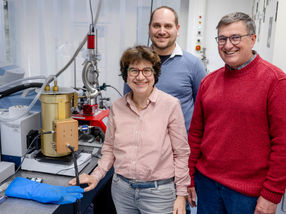 Structure of Supercritical Water Decoded