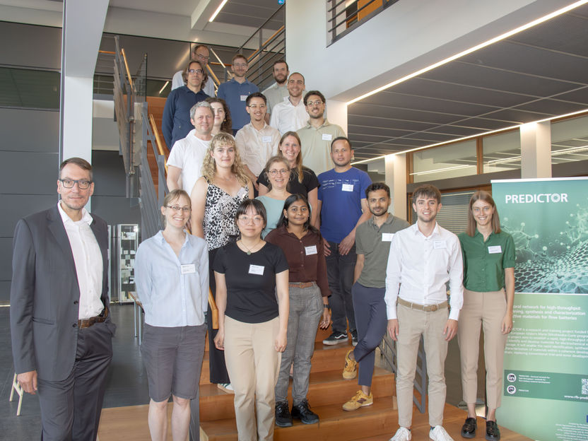 High-throughput screening, synthesis and characterization of active materials for flow batteries - International research network »PREDICTOR« aims to establish rapid, high-throughput methods to identify and develop materials for electrochemical energy storage